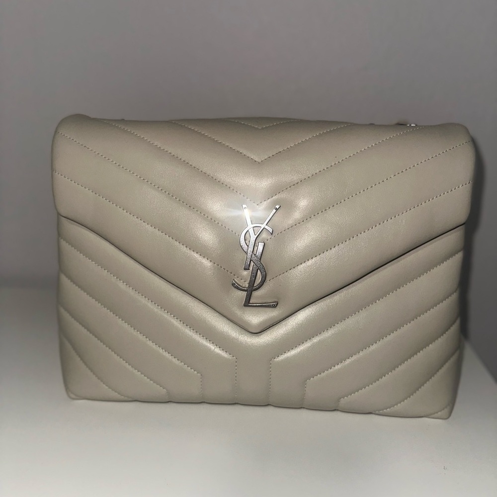 Yves Saint Laurent Beige Shoulder bag